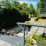 Vista 瓦瑟纳尔