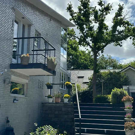 Vista Villa *